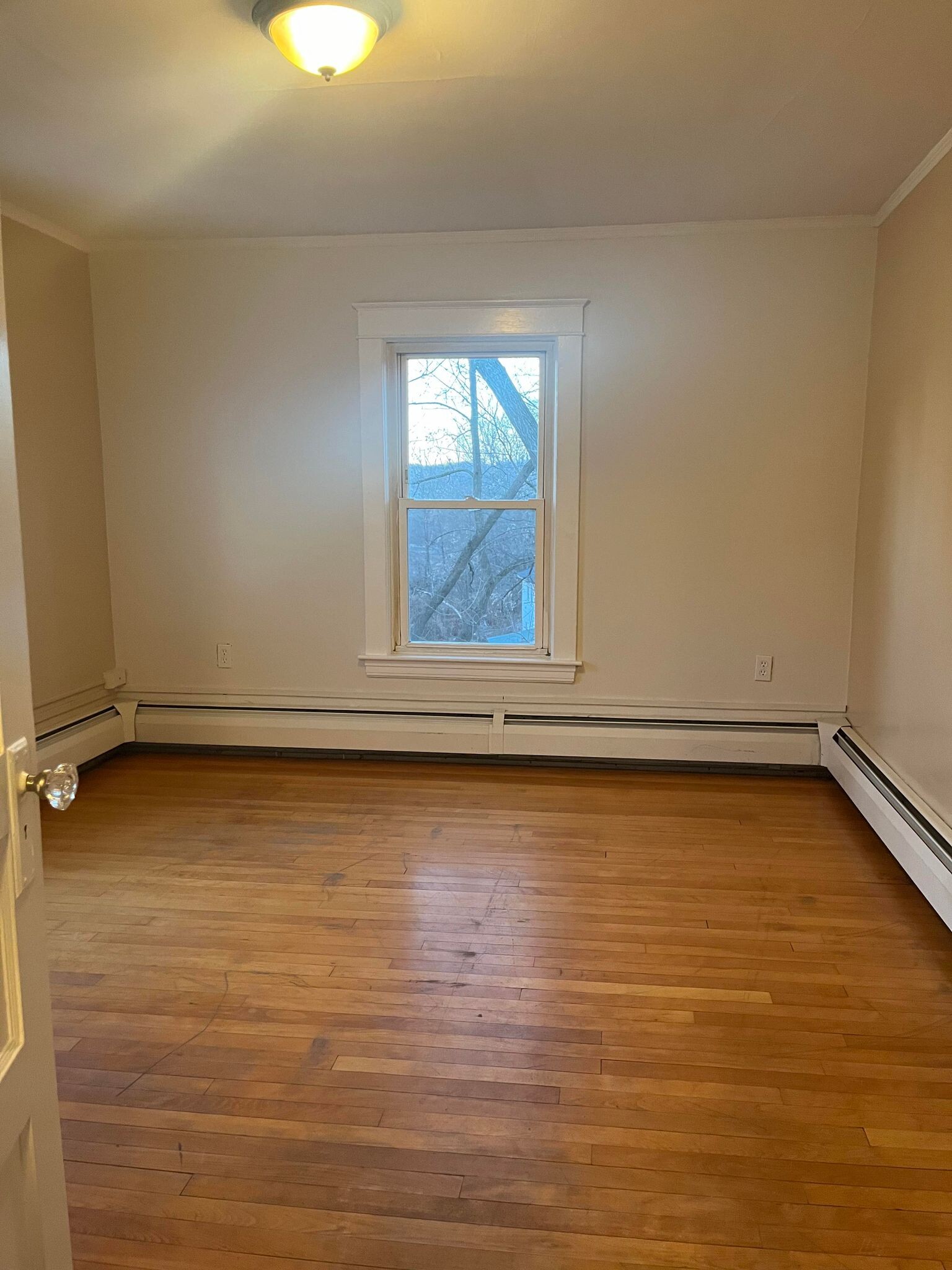 Building Photo - 14 Elm St