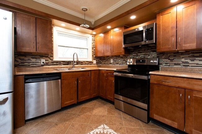 Building Photo - Call Sabrina Thomas at 757-767-0767 for more information