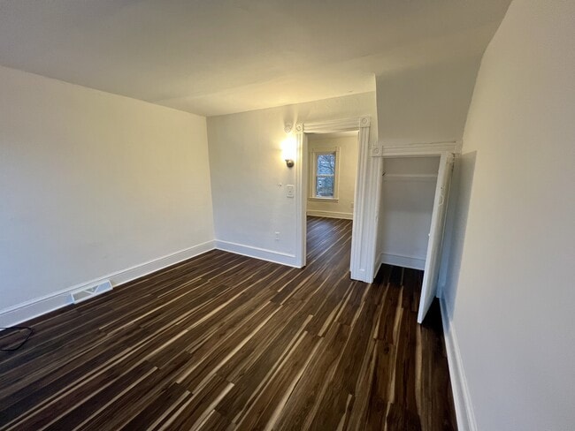 Building Photo - 462 S Christian St