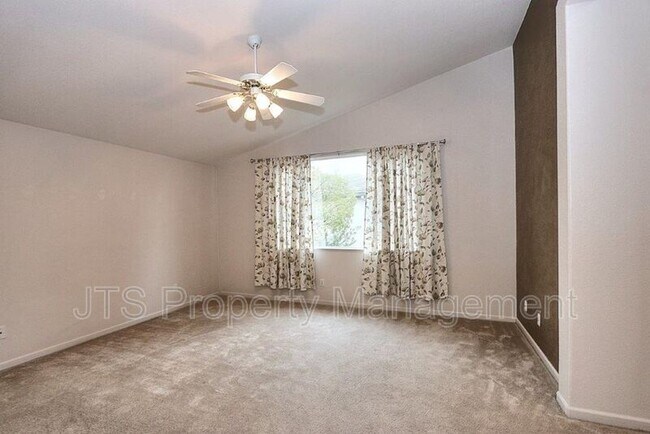 Building Photo - 3240 Big Bear Dr