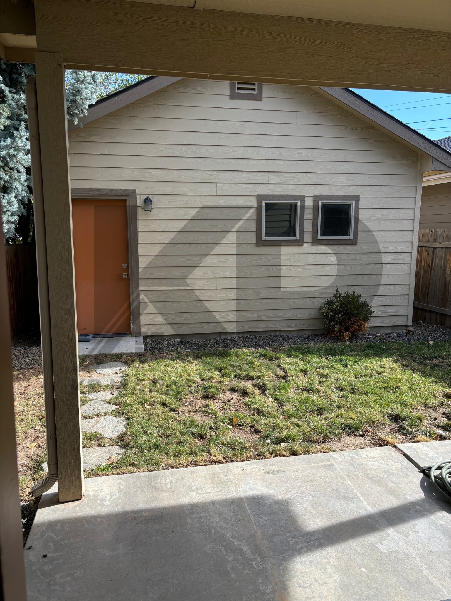 Building Photo - 2004 S Kerr St