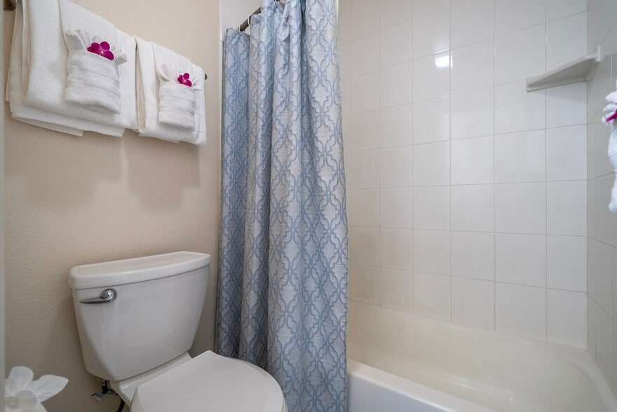 Building Photo - 679 S Kihei Rd