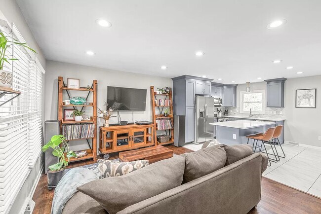 Building Photo - 3932 Slagle Dr