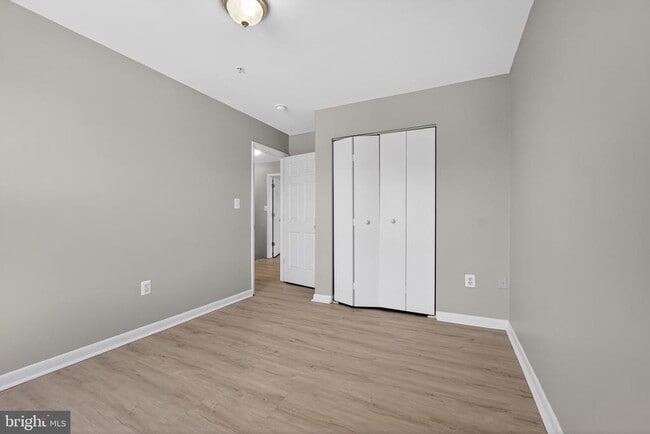Building Photo - 4630 Warren Tree Way