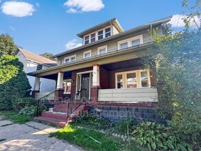 Building Photo - 509 Rural Ave