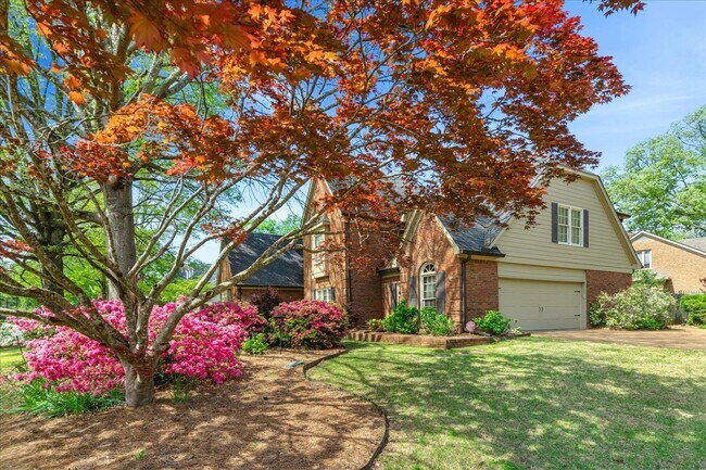 Building Photo - 2585 Brachton Ave