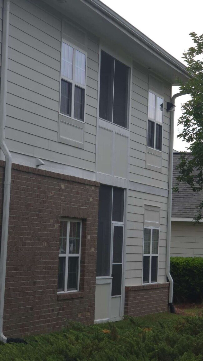 Building Photo - Resort Living. Fort Bragg Close. This is the One.