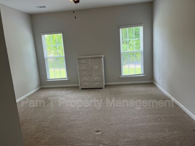Building Photo - 113 Exmoor Circle
