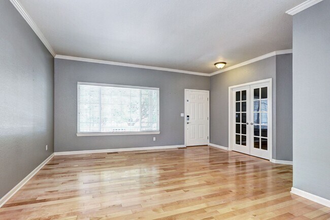 Building Photo - Location! Park Vista in Northglenn 3bed/2....