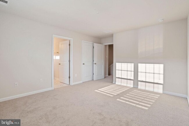 Building Photo - 30 Cardinal Wy