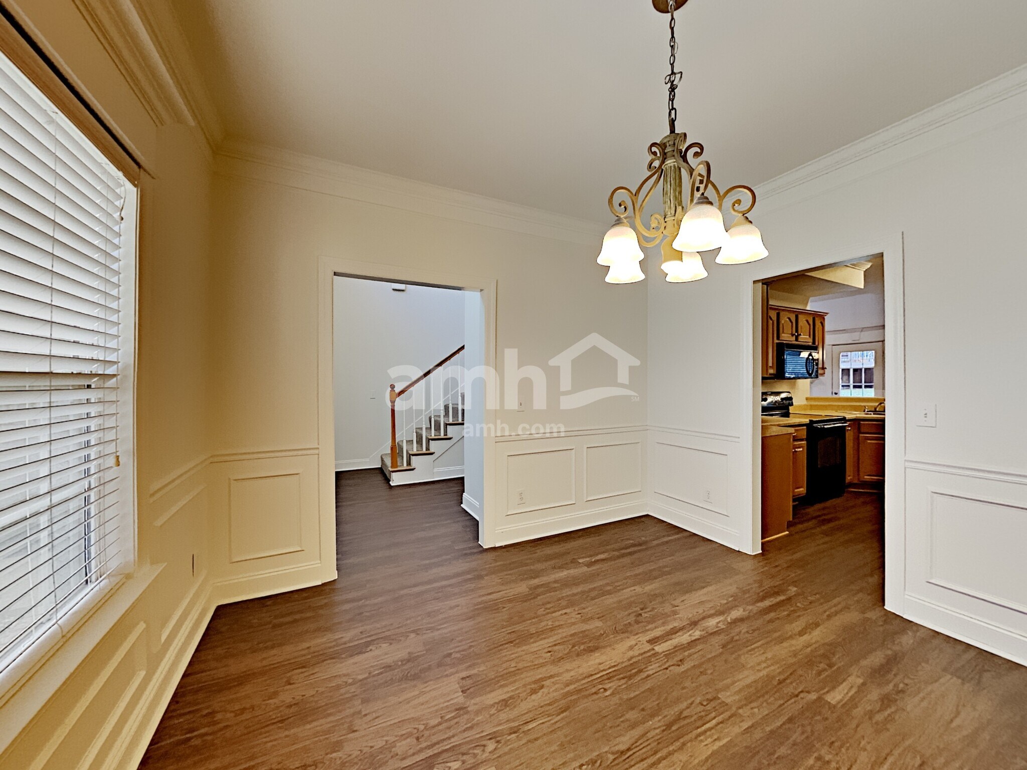 Building Photo - 5125 Macarthur Ave