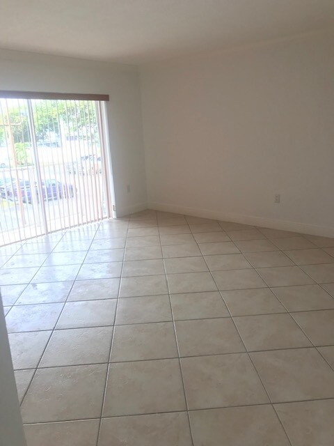 Building Photo - 8475 SW 94th St