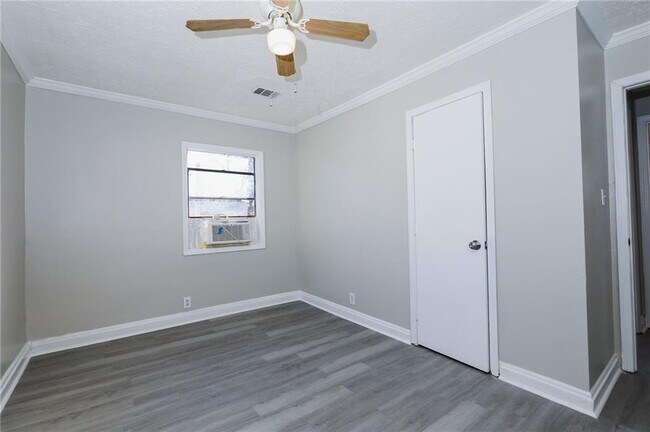 Building Photo - 953 Washington St SW