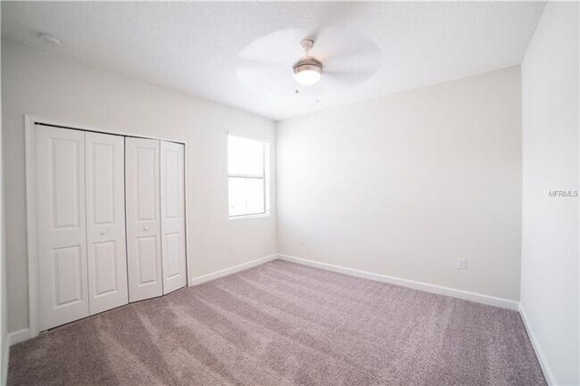 Building Photo - Luxury style townhome for rant