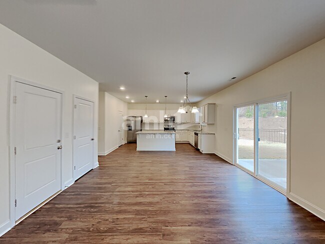 Building Photo - 1006 Bentley Pl