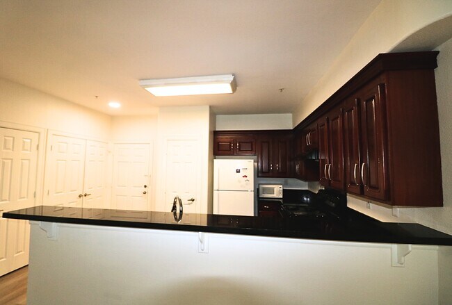 Building Photo - 6611 W Sam Houston Pkwy S