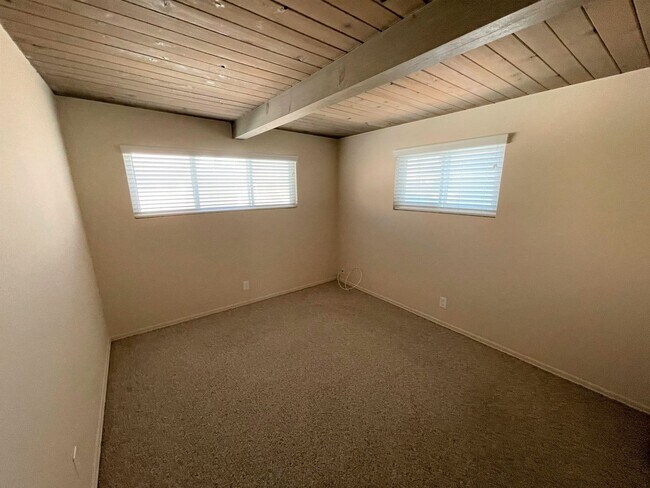 Building Photo - 978 Brockton Ln