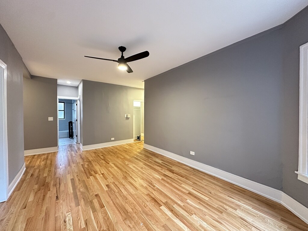 Building Photo - 639 W Cornelia Ave