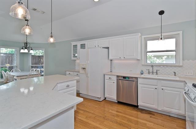Building Photo - 3700 Villanova Dr