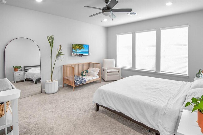 Building Photo - 166 Twistleaf Dr