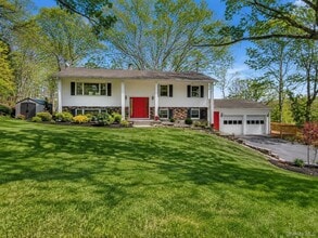 Building Photo - 1618 Morningview Dr