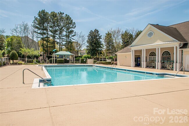 Building Photo - 3148 Mannington Dr