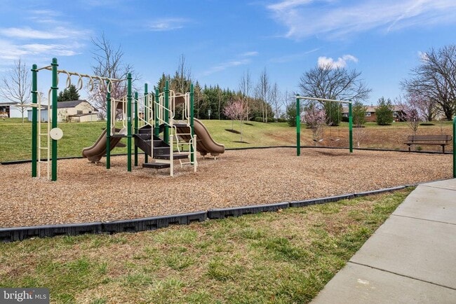 Building Photo - 10610 High Beach Ct
