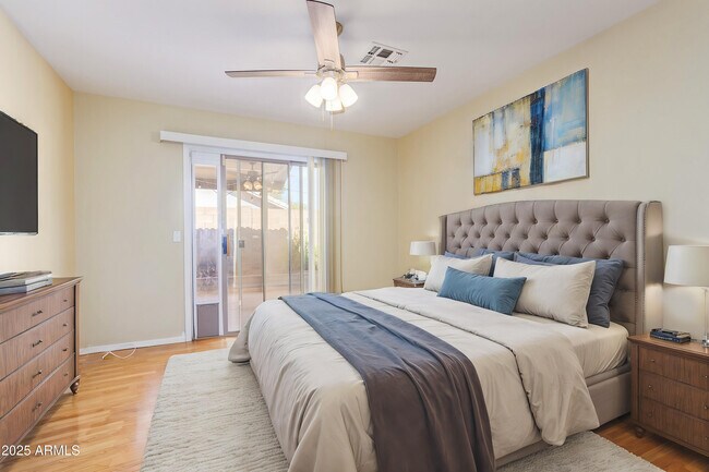 Building Photo - 19011 N 12th Dr