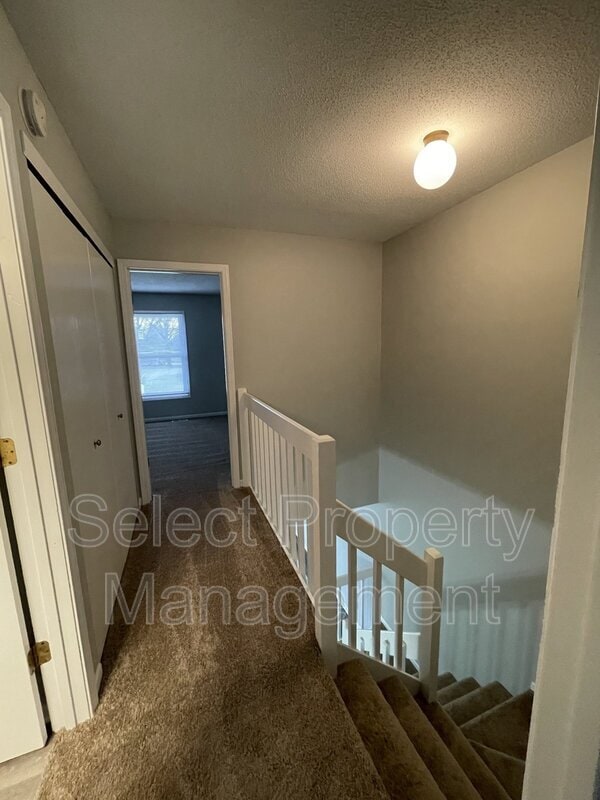 Building Photo - 5440 Evard Rd