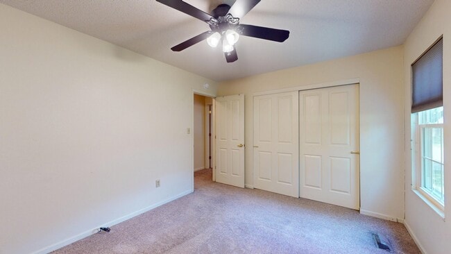 Building Photo - 1125 Butternut Ln