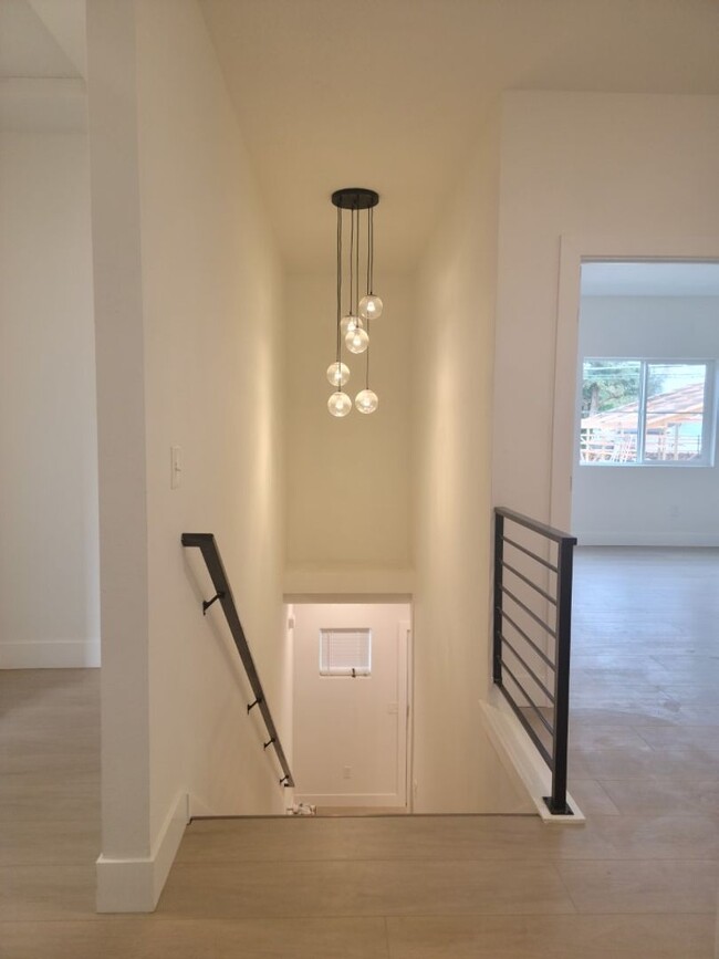 Building Photo - Brand New 4 Bed 3 Bath Modern Farmhouse St...