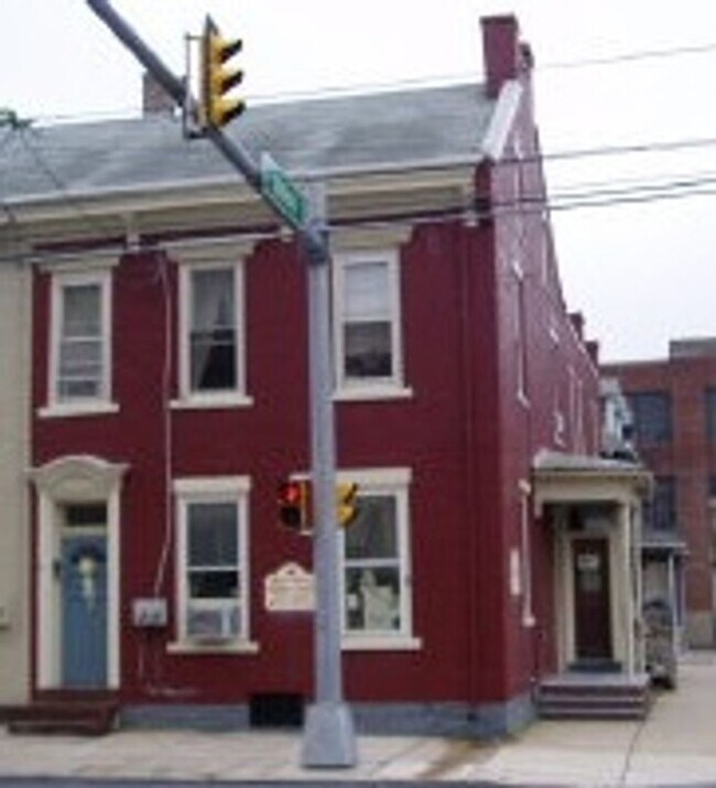 Primary Photo - 41 N 10th St