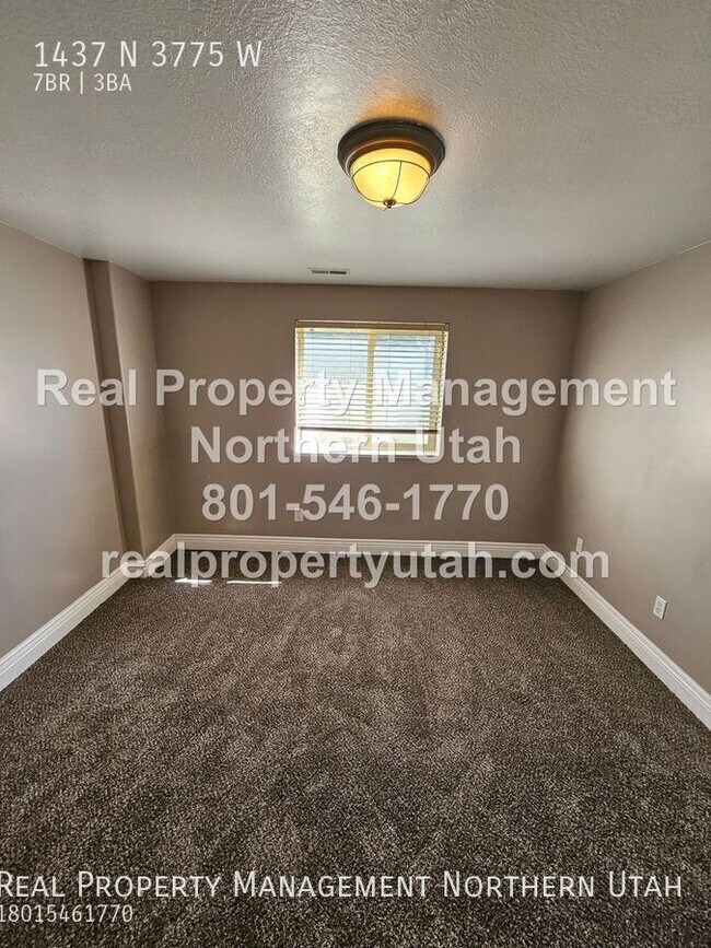 Building Photo - 1437 N 3775 W