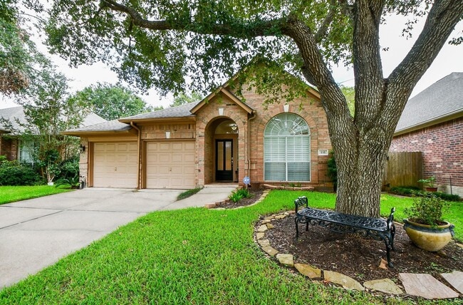 Building Photo - 535 Avery Dr