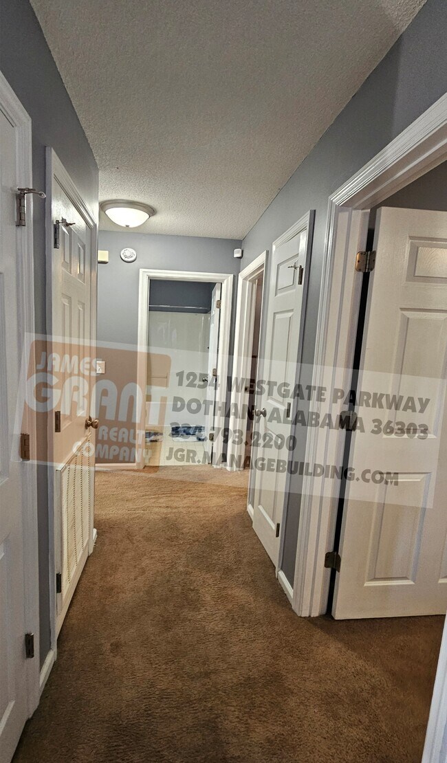 Building Photo - 312 Joe Walding Dr