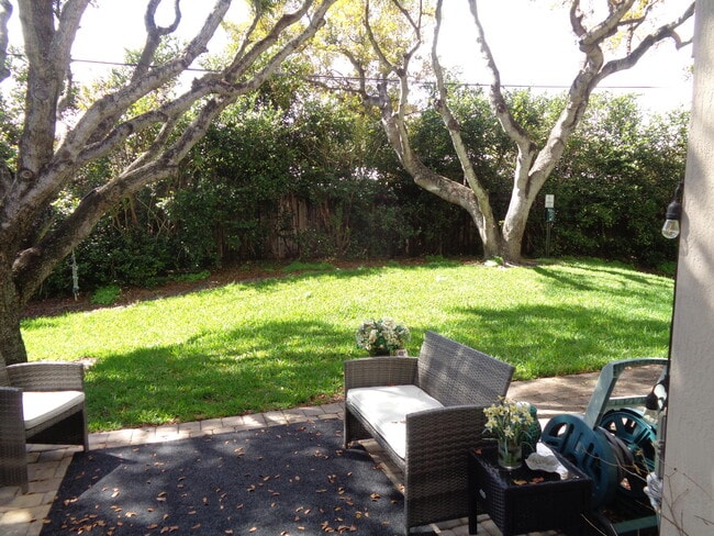 Building Photo - 2626 Webb Ave