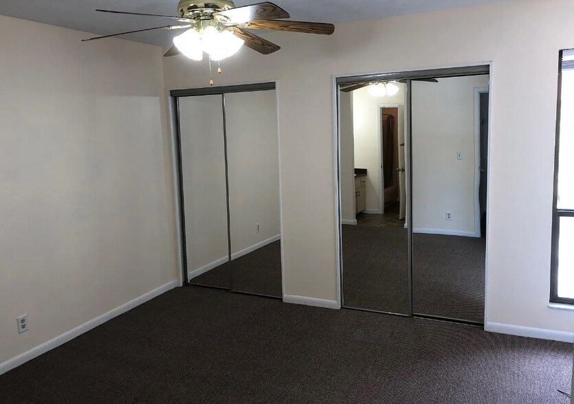 Building Photo - 2108 Northeast 38th Avenue