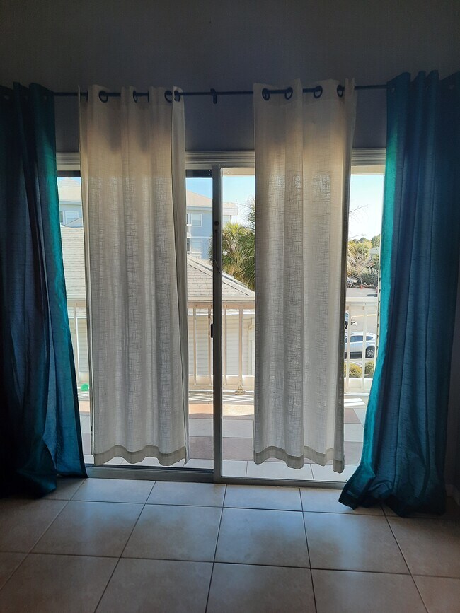 Building Photo - 6826 Stones Throw Cir N