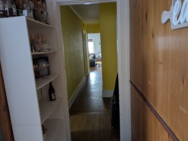 Building Photo - 120 Rutgers St