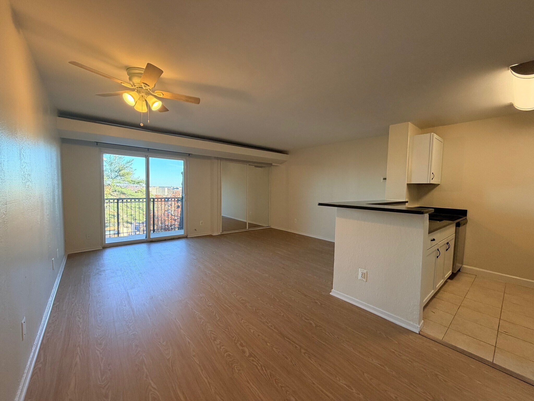 Building Photo - 75 S Reynolds St