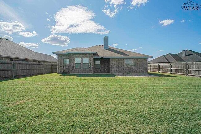 Building Photo - 4907 Falcon Crest Blvd