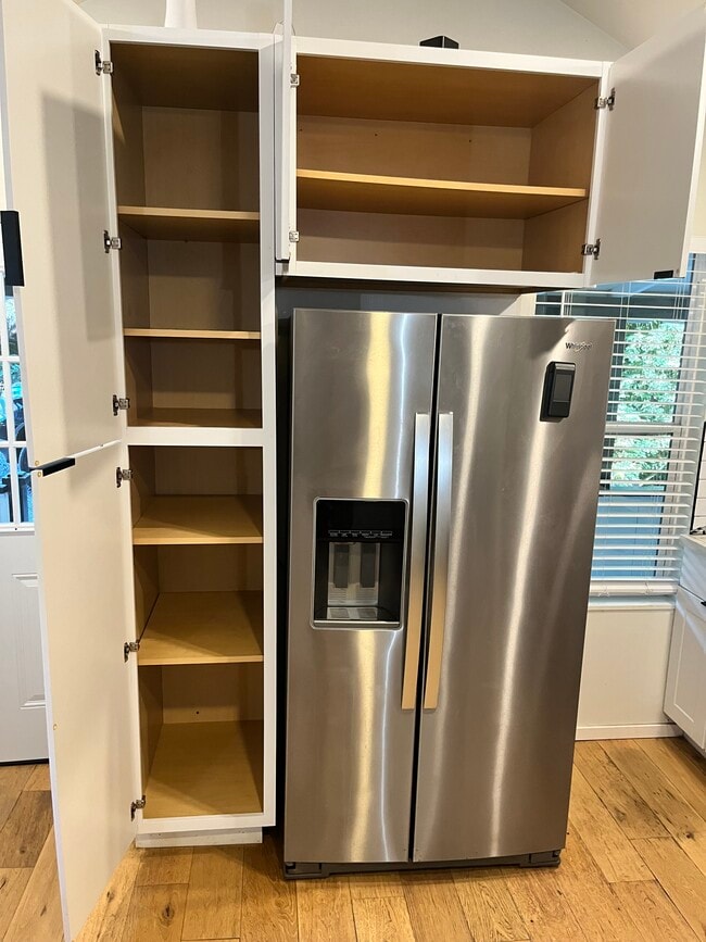 Building Photo - 1946 Green Valley Rd