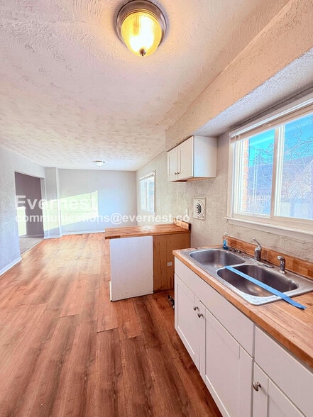 Building Photo - 14504 St Marys St