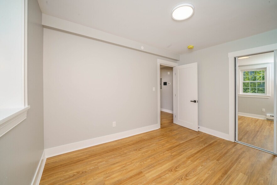 Building Photo - 129 Sherman St