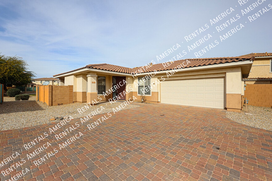 Primary Photo - 2218 N 135th Dr