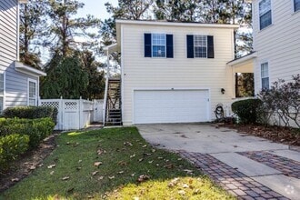 Building Photo - 3789 Overlook Dr