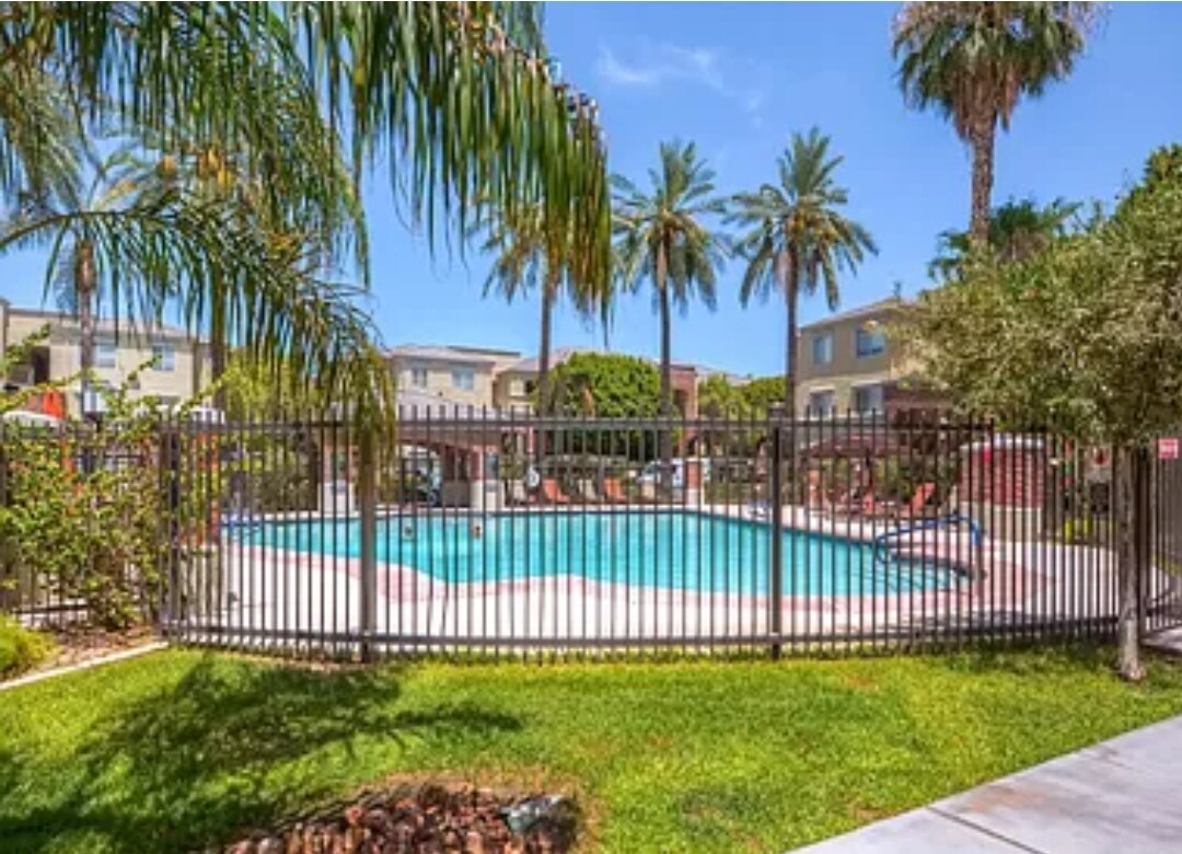 Building Photo - 3302 N 7th St