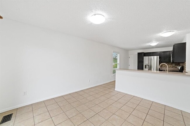 Building Photo - 287 Kerstyn Dr