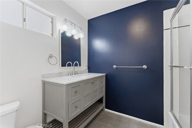 Building Photo - 1452 Loma Dr