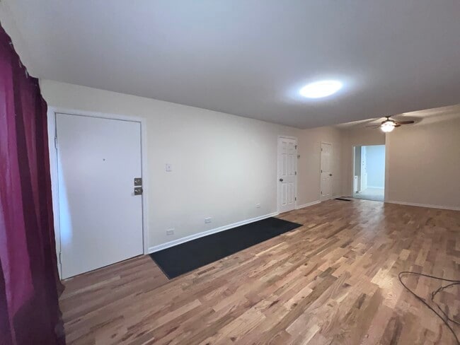 Building Photo - 8919 S Muskegon Ave